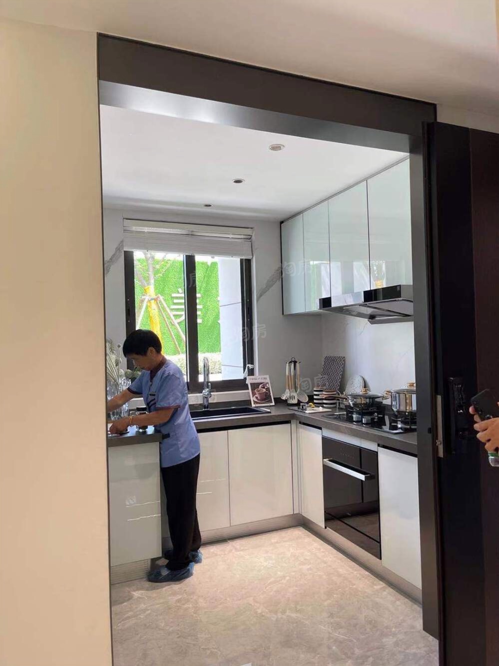 金地湖城风华样板间