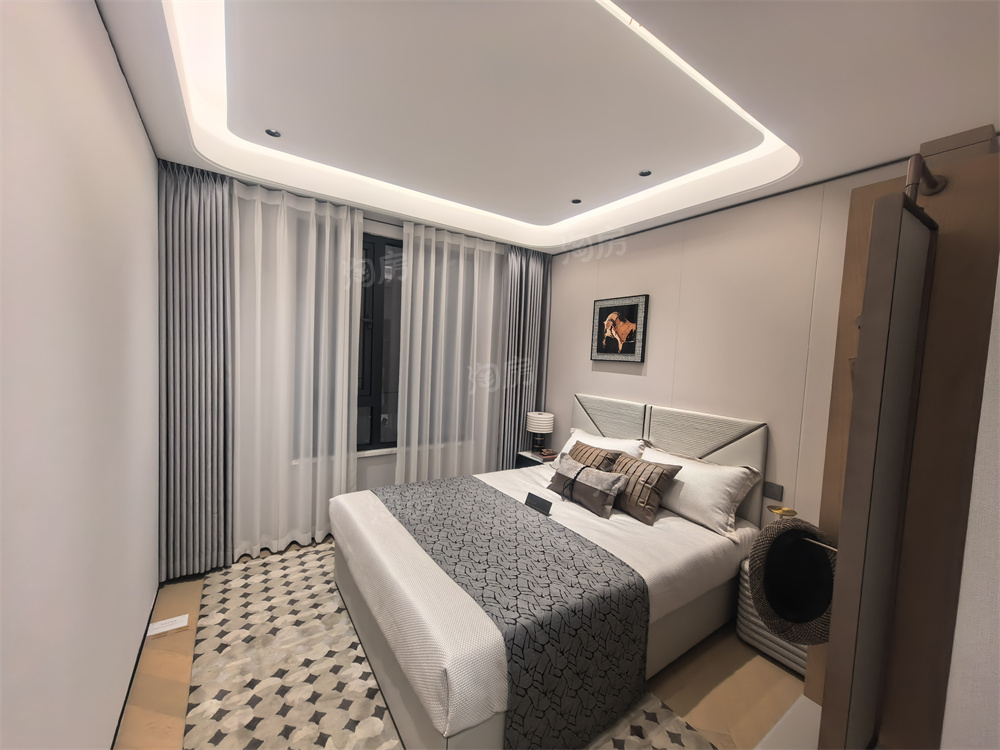 卓越朗宋样板间