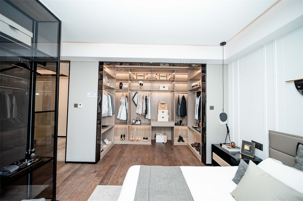 上置绿洲雅宾利样板间