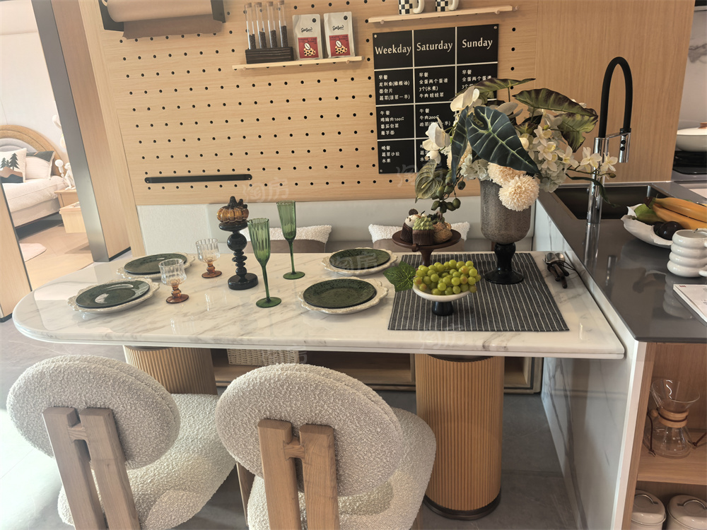 卓越朗宋样板间