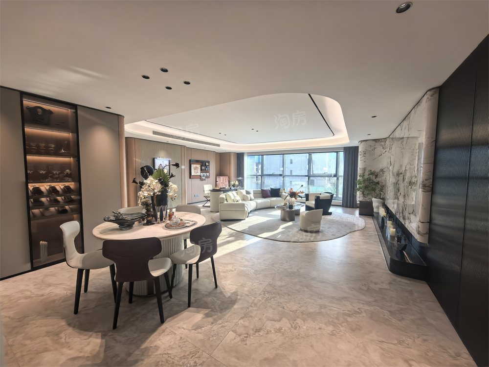 卓越朗宋样板间