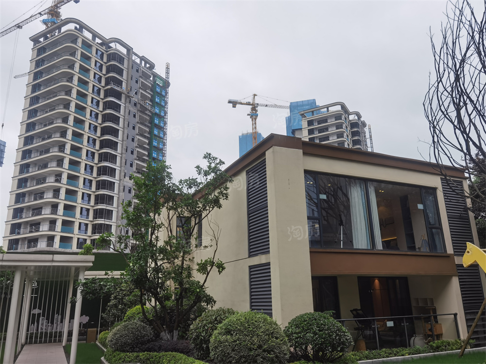 地铁中建·玖樾府实景图