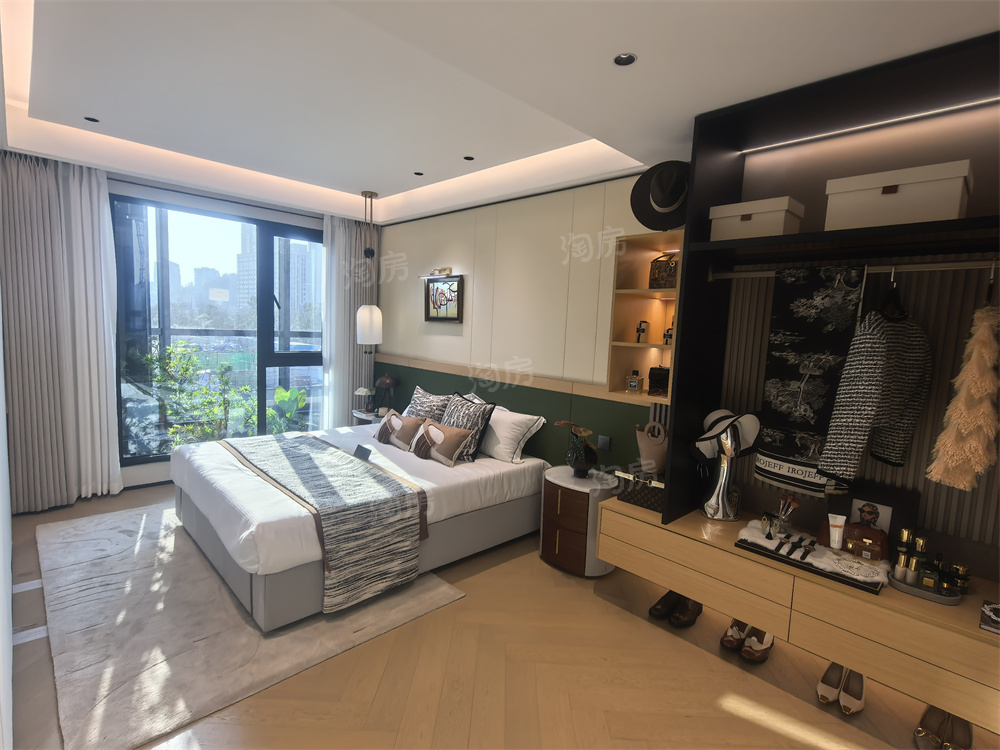 卓越朗宋样板间