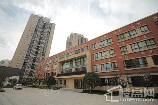 万科V+公寓|魅力之城实景图