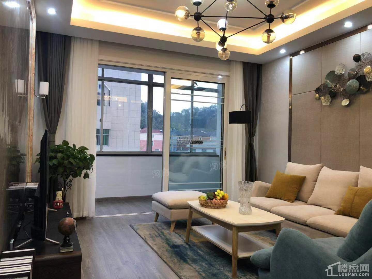 枫城名苑样板间