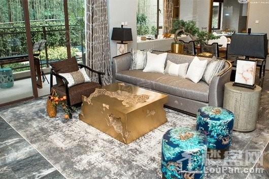 蓝光雍和园样板间