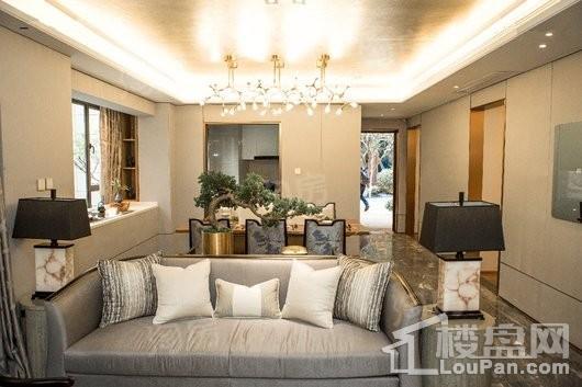 蓝光雍和园样板间