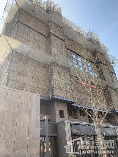 万科翡翠东方实景图