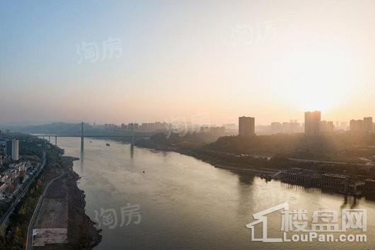 龙湖春江天镜实景图