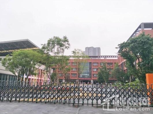 雅居乐滨爵府配套图