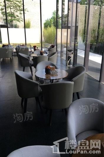 保利合锦领秀山实景图