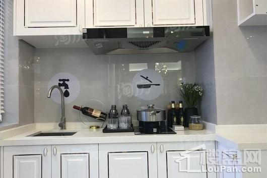 万燊花苑样板间