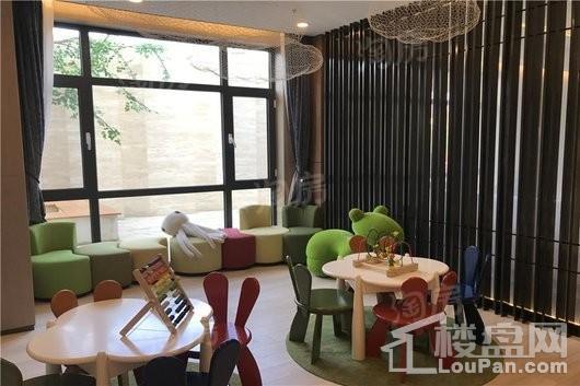 佳荷明都实景图