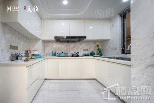 红星天铂样板间