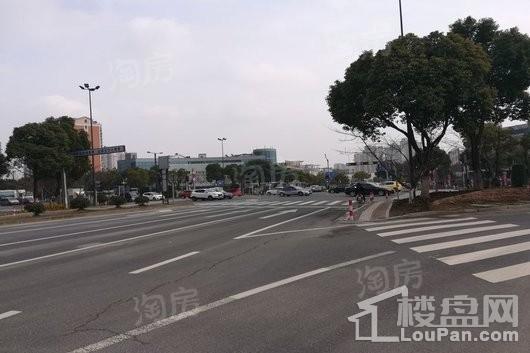 阿尔法公馆配套图