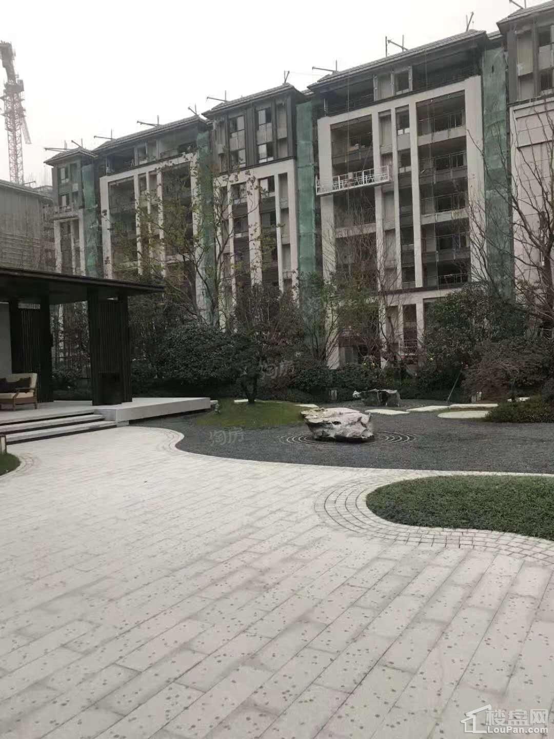 雅居乐富春山居实景图