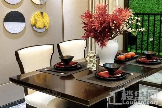 富力金禧悦城样板间