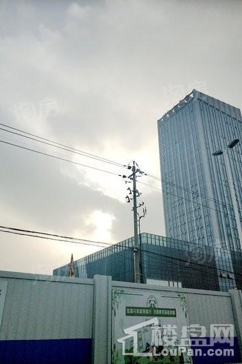 新纪元广场实景图