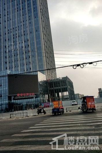 新纪元广场实景图