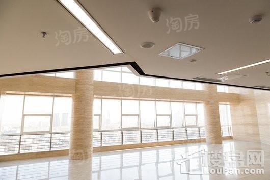 中房大厦实景图