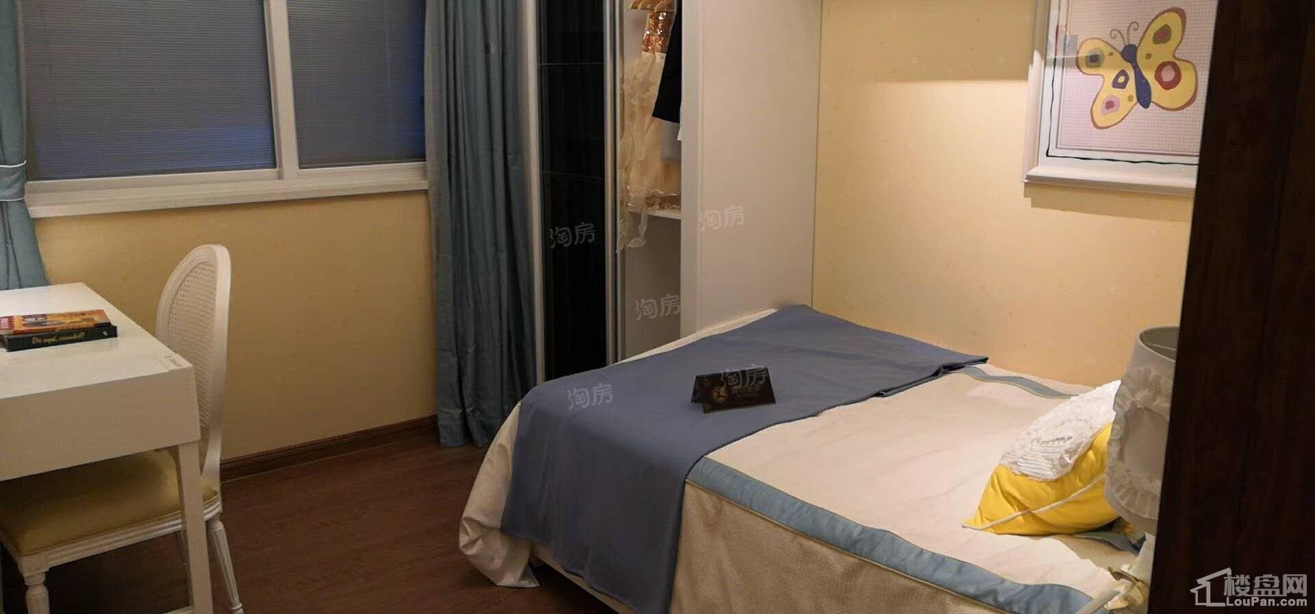 恒通碧水蓝湾样板间