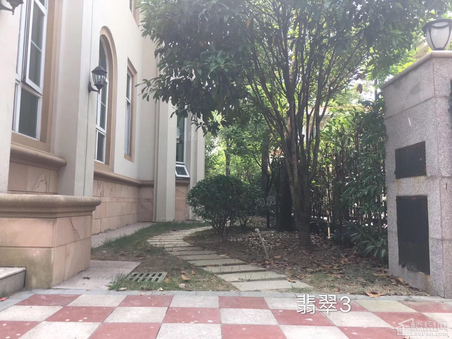 山水豪庭实景图