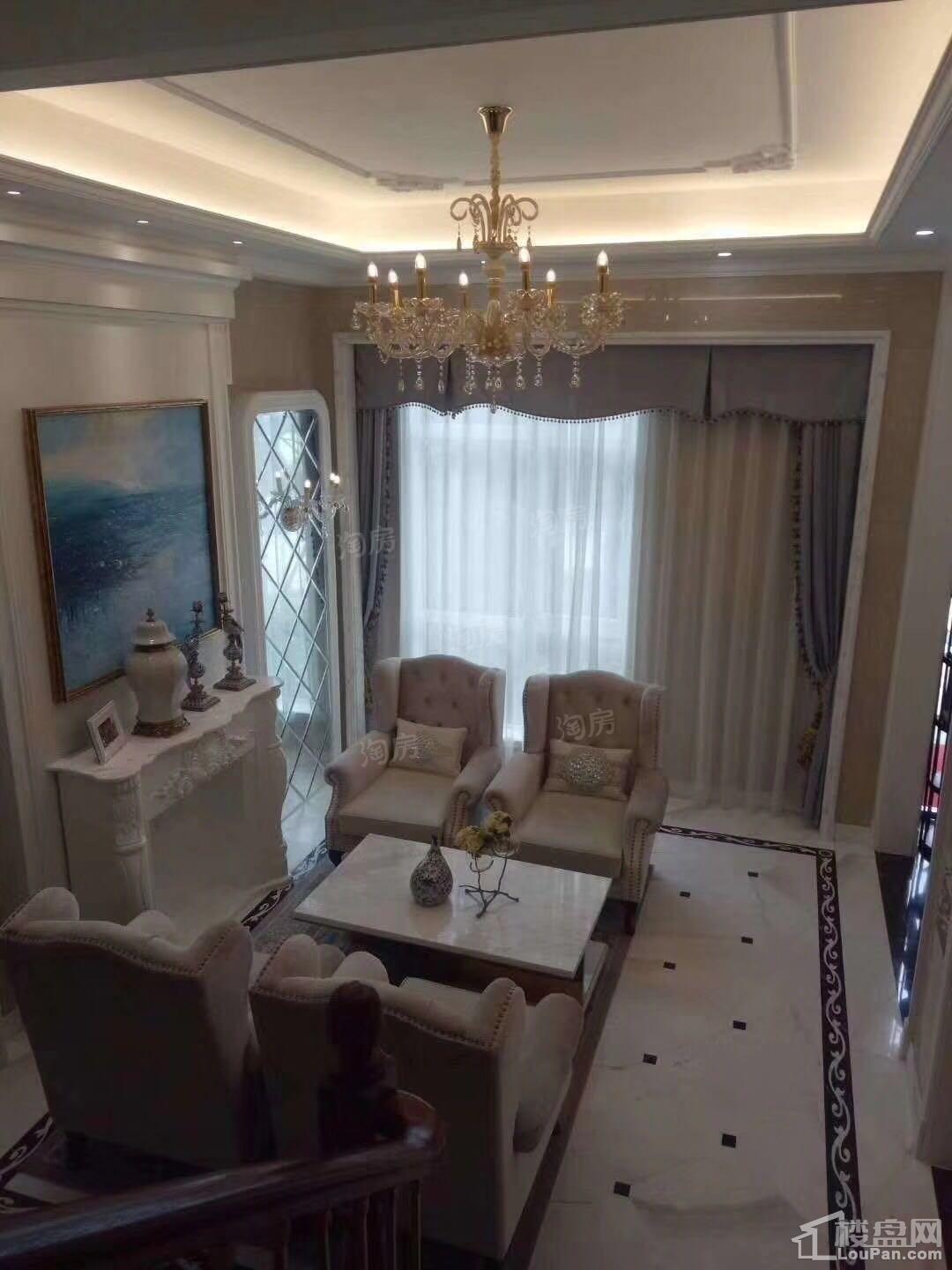 九城御两湖样板间