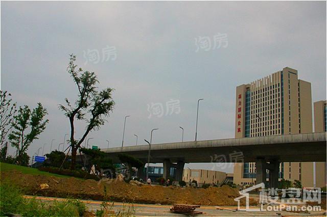 高力国际公寓配套图