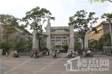 河畔俊园配套图