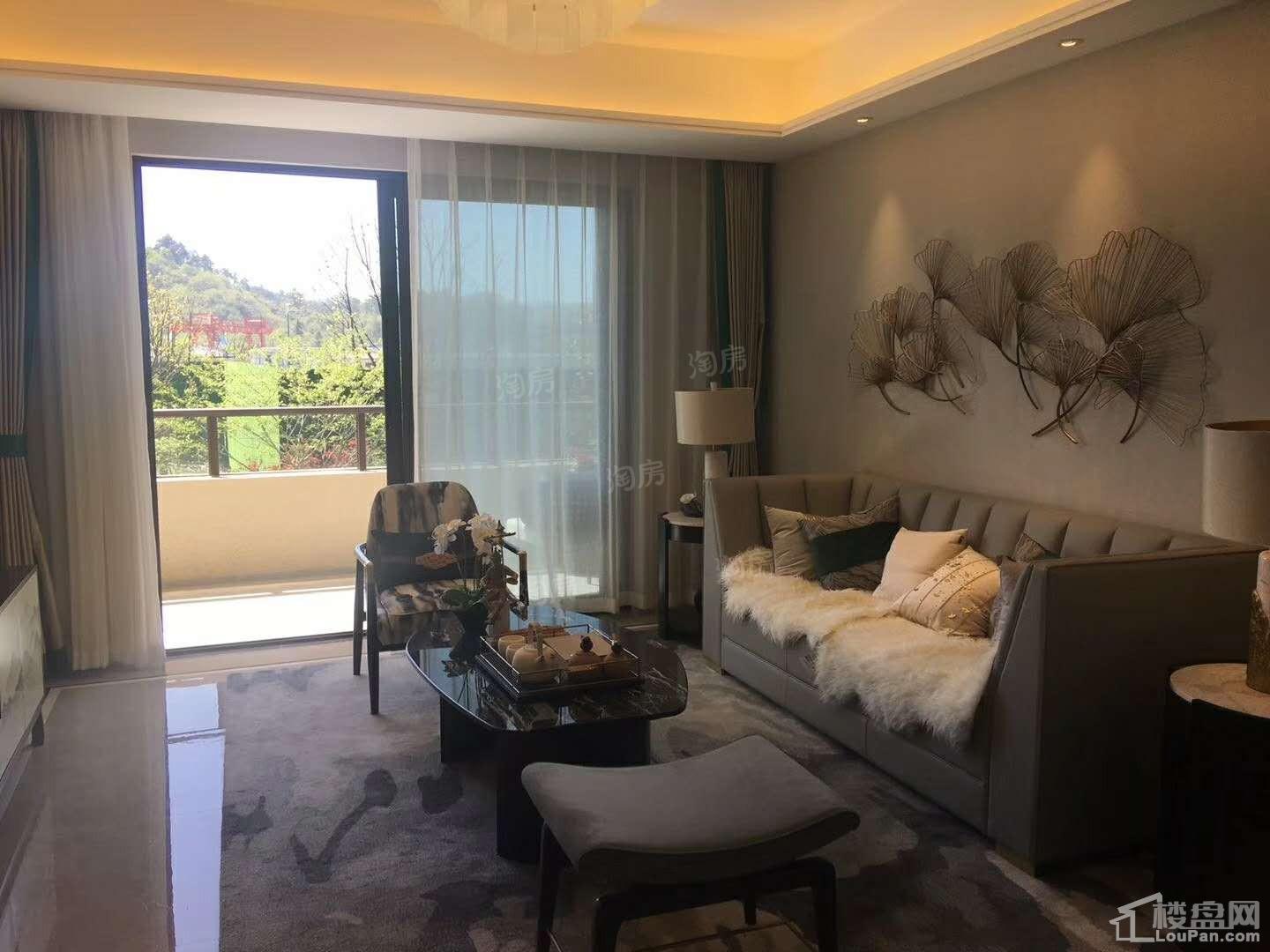 旭辉东原吴越府样板间