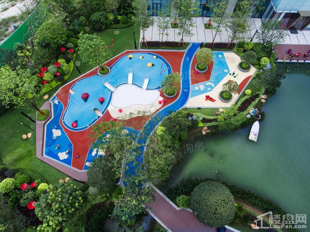 南宁绿地城实景图