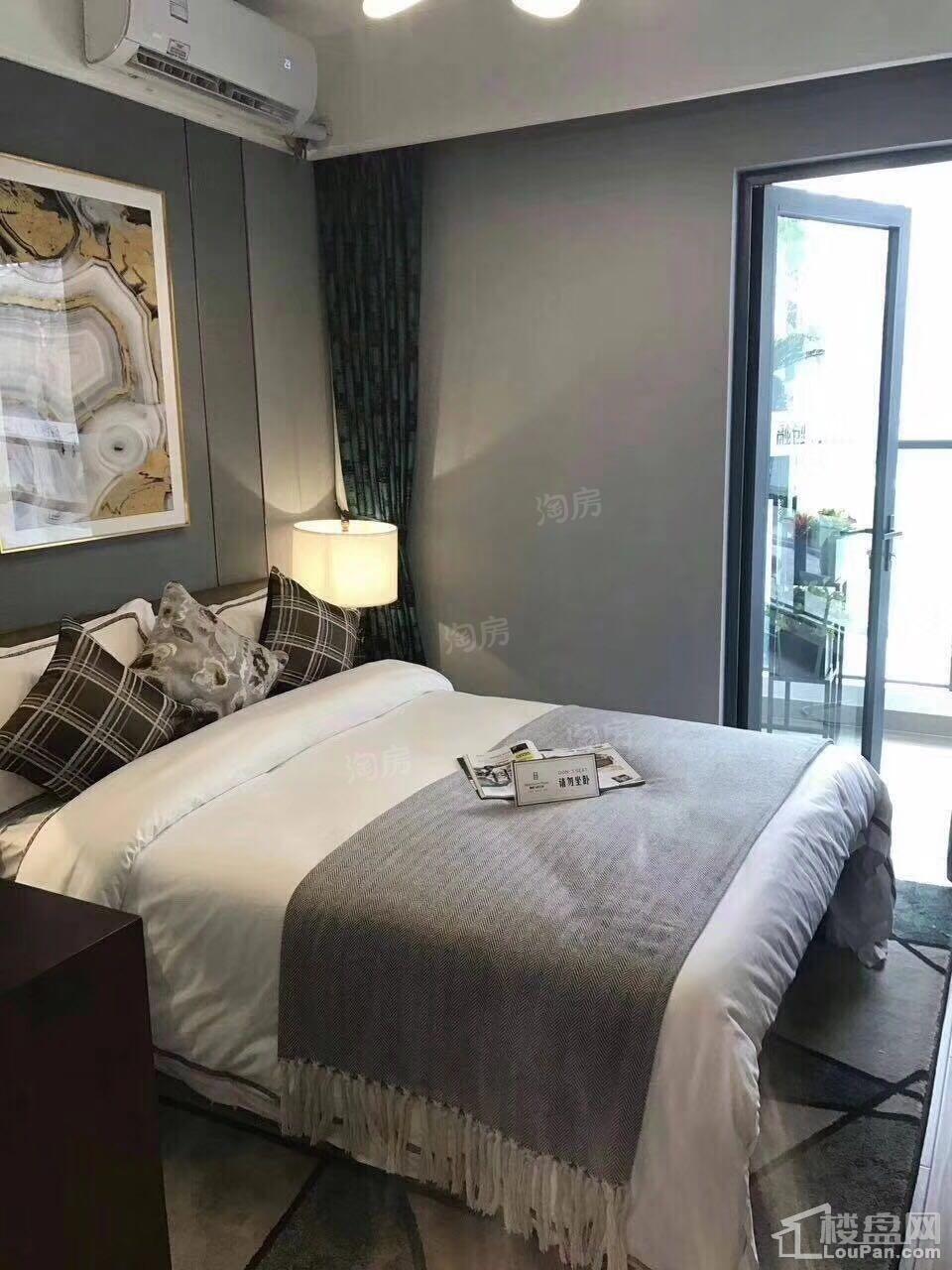 融创月湾首府样板间