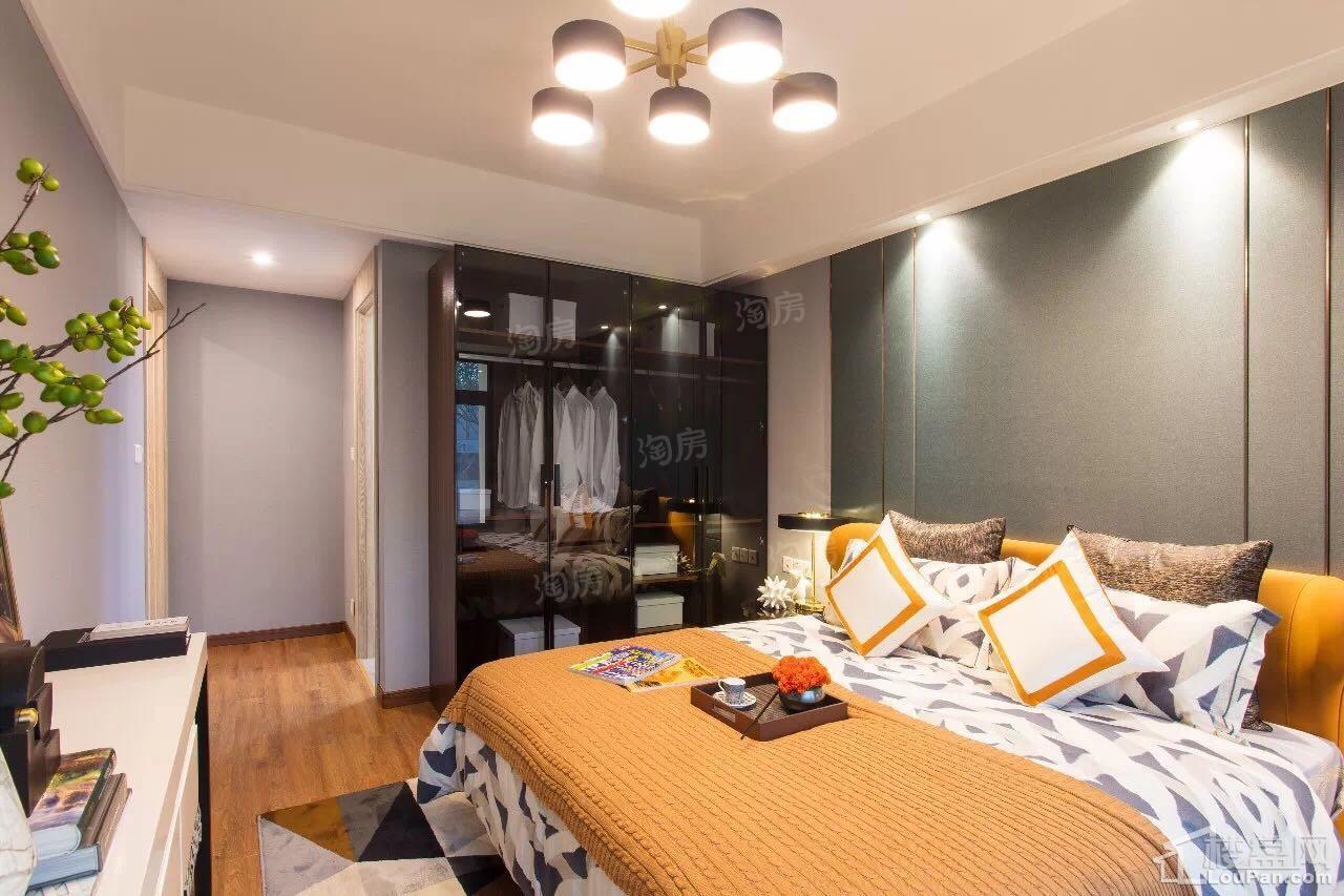 融创月湾首府样板间