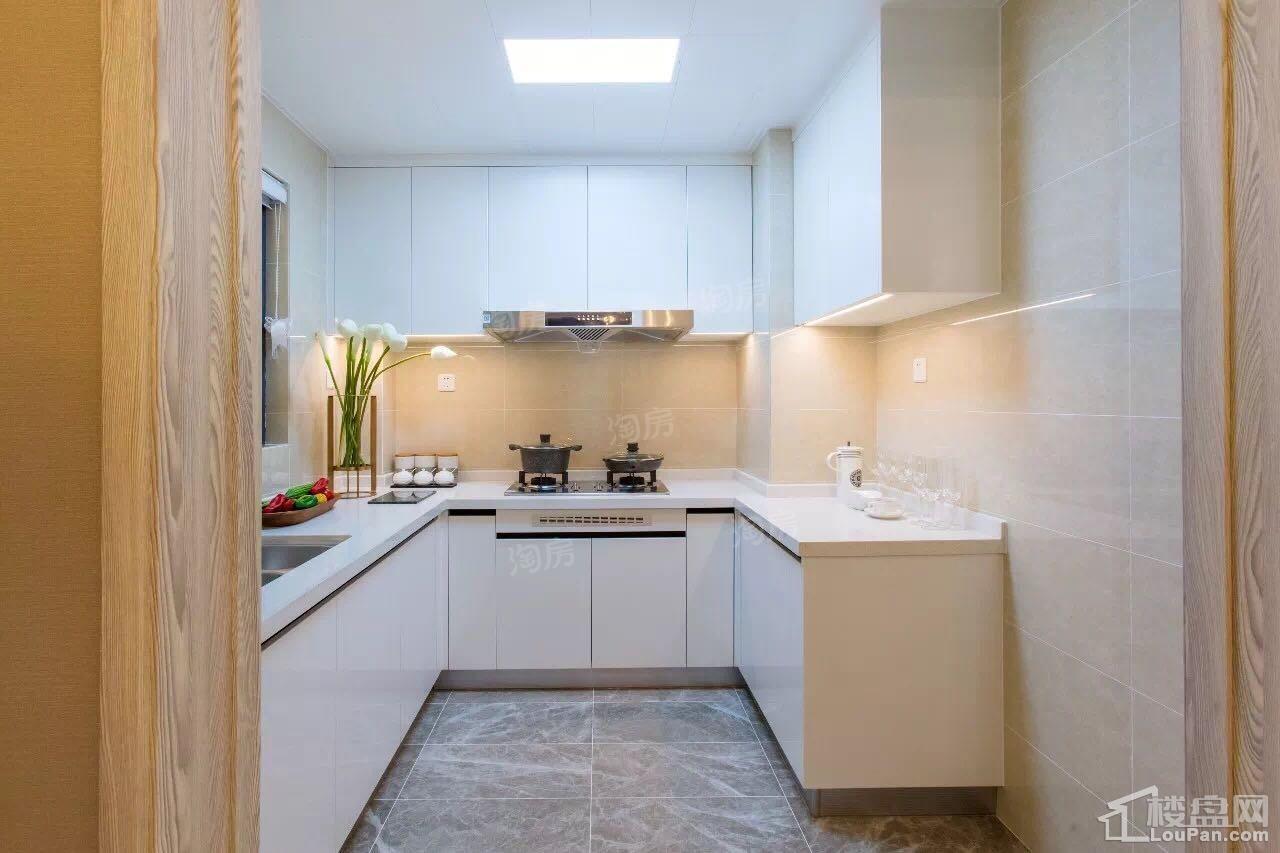 融创月湾首府样板间