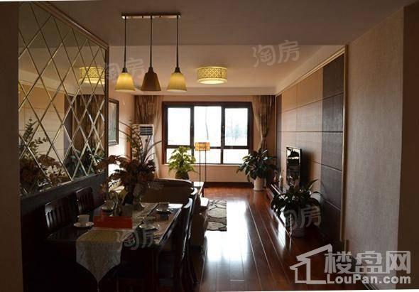 青啤龍悦湾样板间