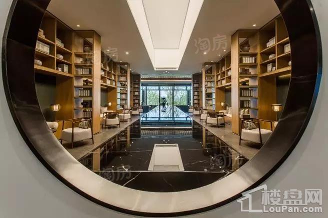 园博村桃李春风实景图