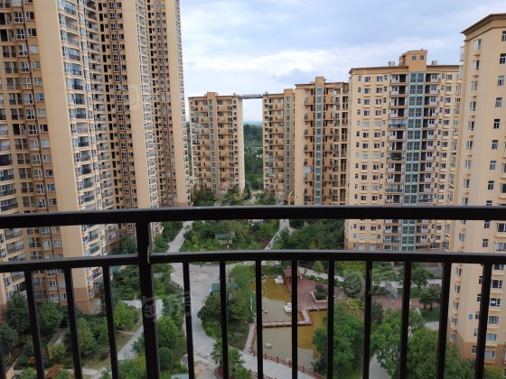 凯旋怡景实景图
