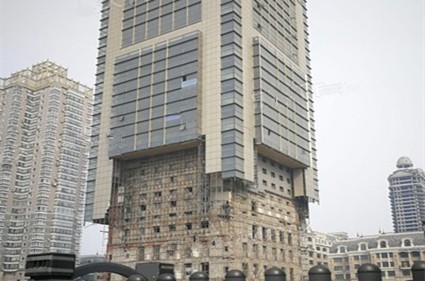 龙创·新世纪实景图