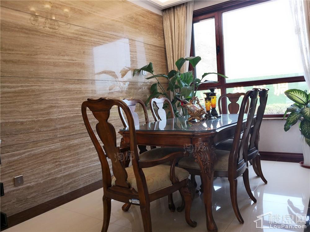 民泰·龙泰贵府样板间