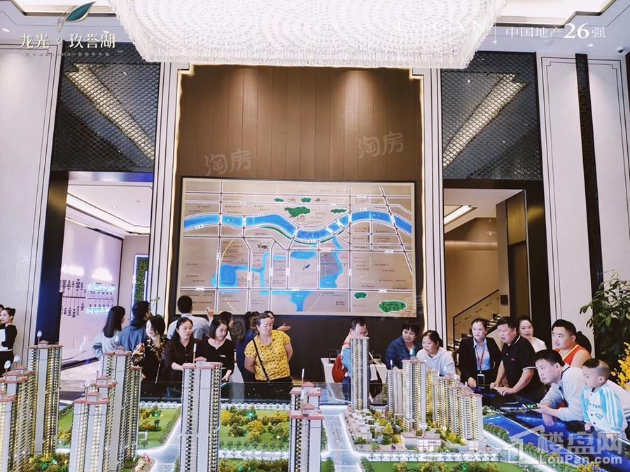龙光玖誉湖实景图