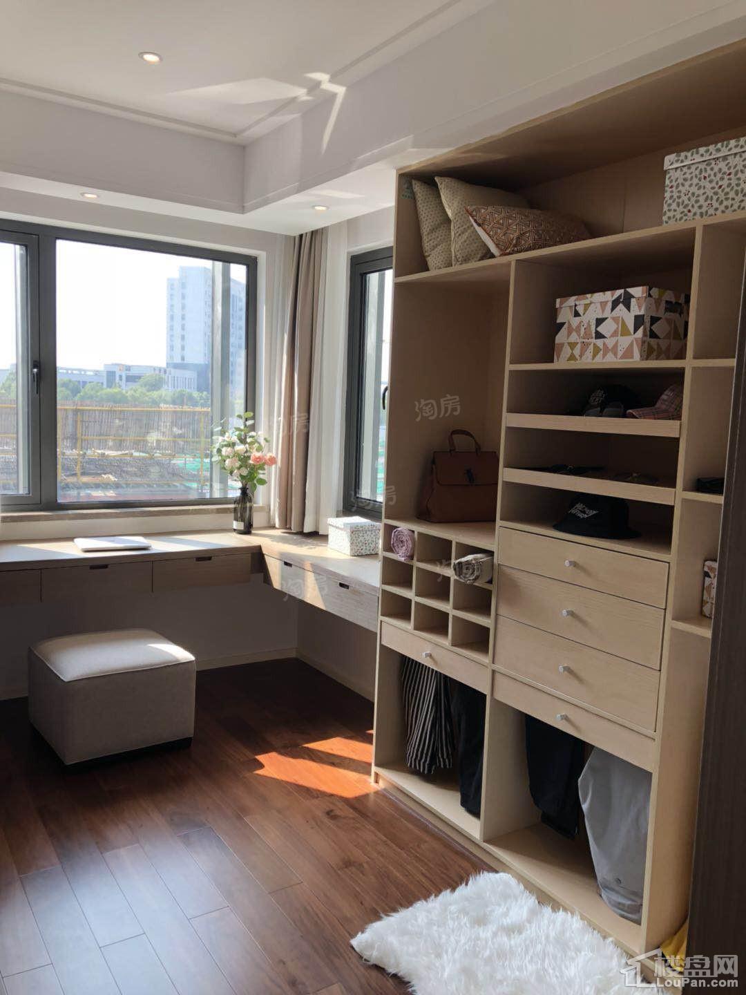 信业仁皇悦样板间