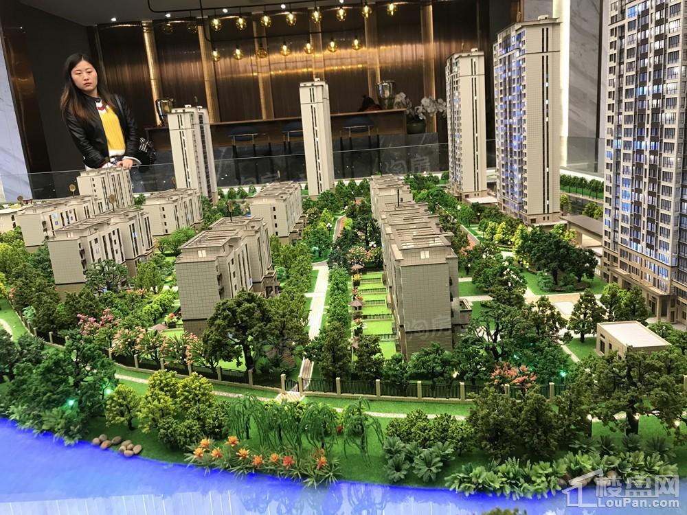 祥瑞溪上雲邸实景图