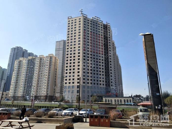 恒隆华府实景图