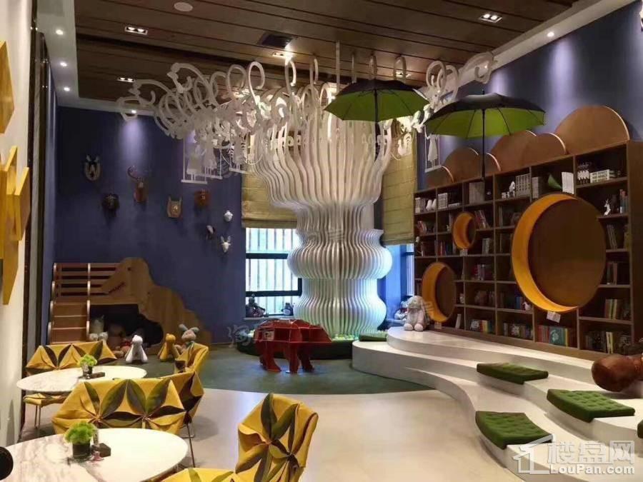 万科·招商城市之光实景图