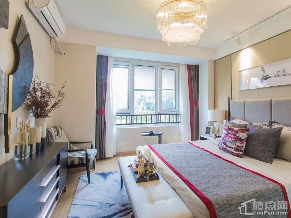 万科翡翠云台样板间