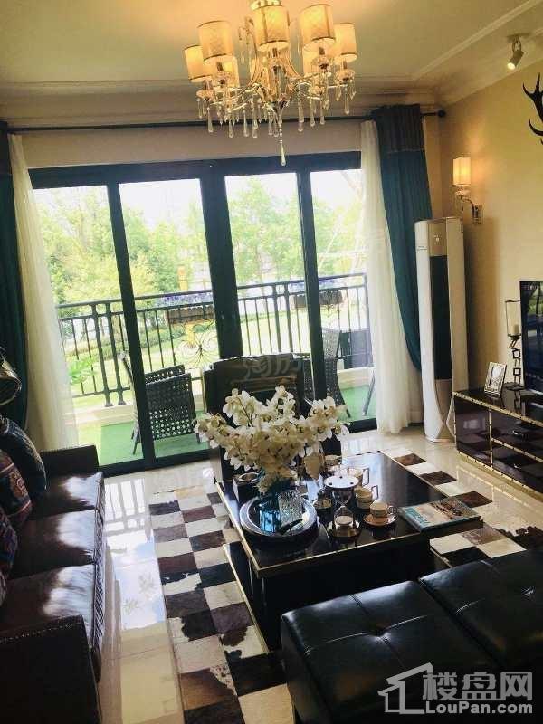 恒大溪上桃花源样板间