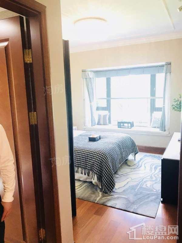 恒大溪上桃花源样板间