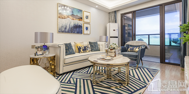 龙居东郡样板间