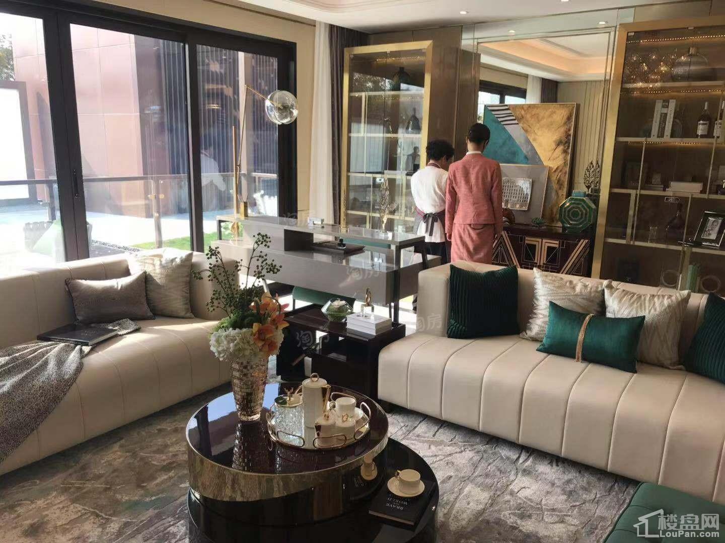 恒顺澜山悦样板间