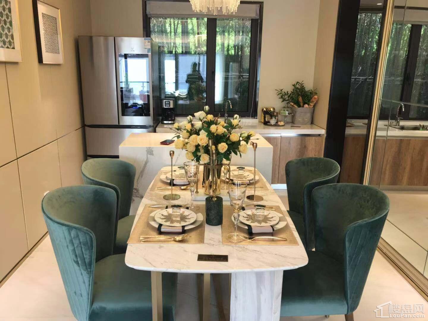 恒顺澜山悦样板间